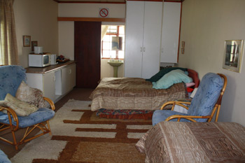 Granny flat accomodation (sleeps 3) R850.00